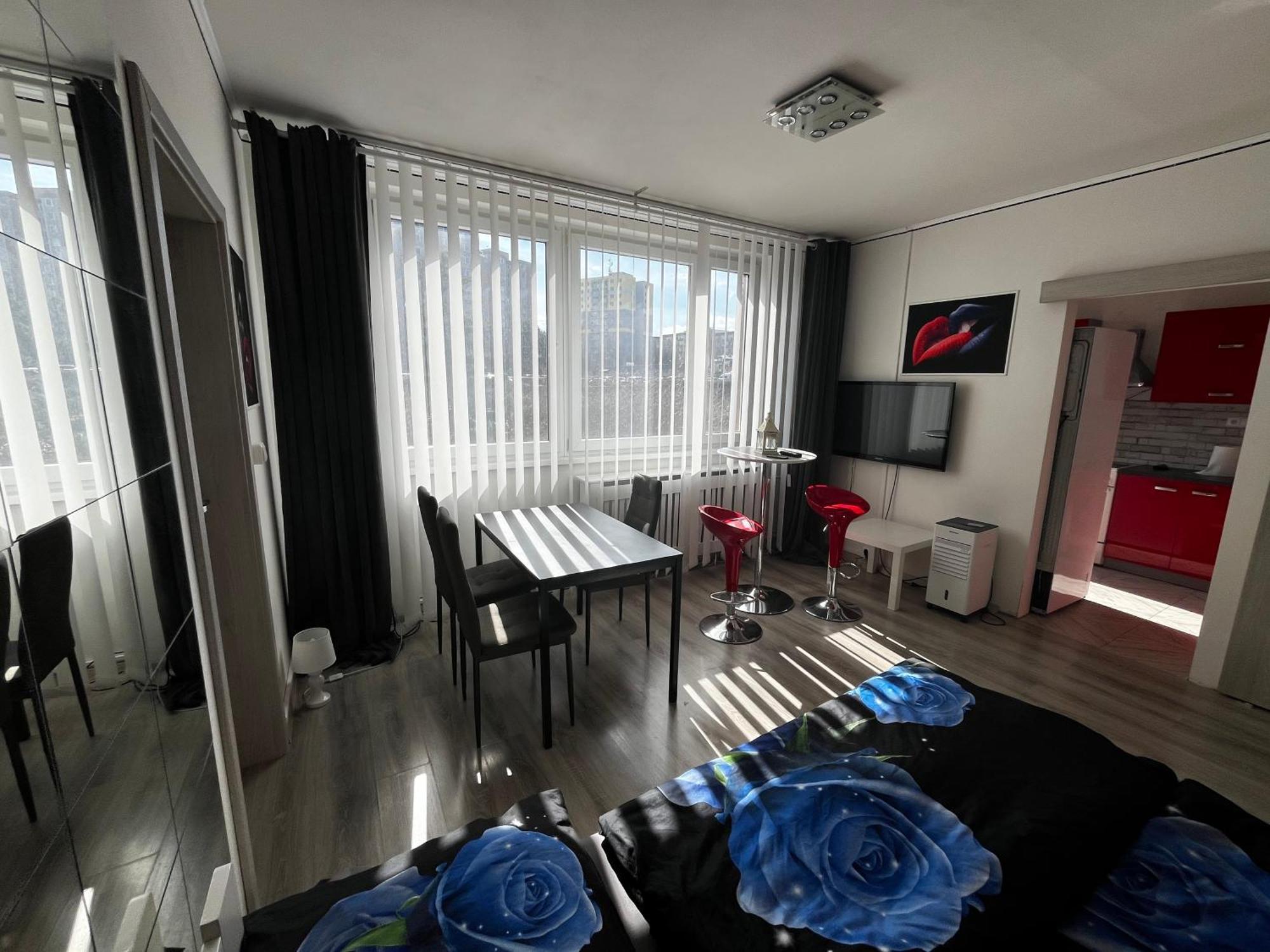 Monfas Apartment Barrandov Прага Екстериор снимка