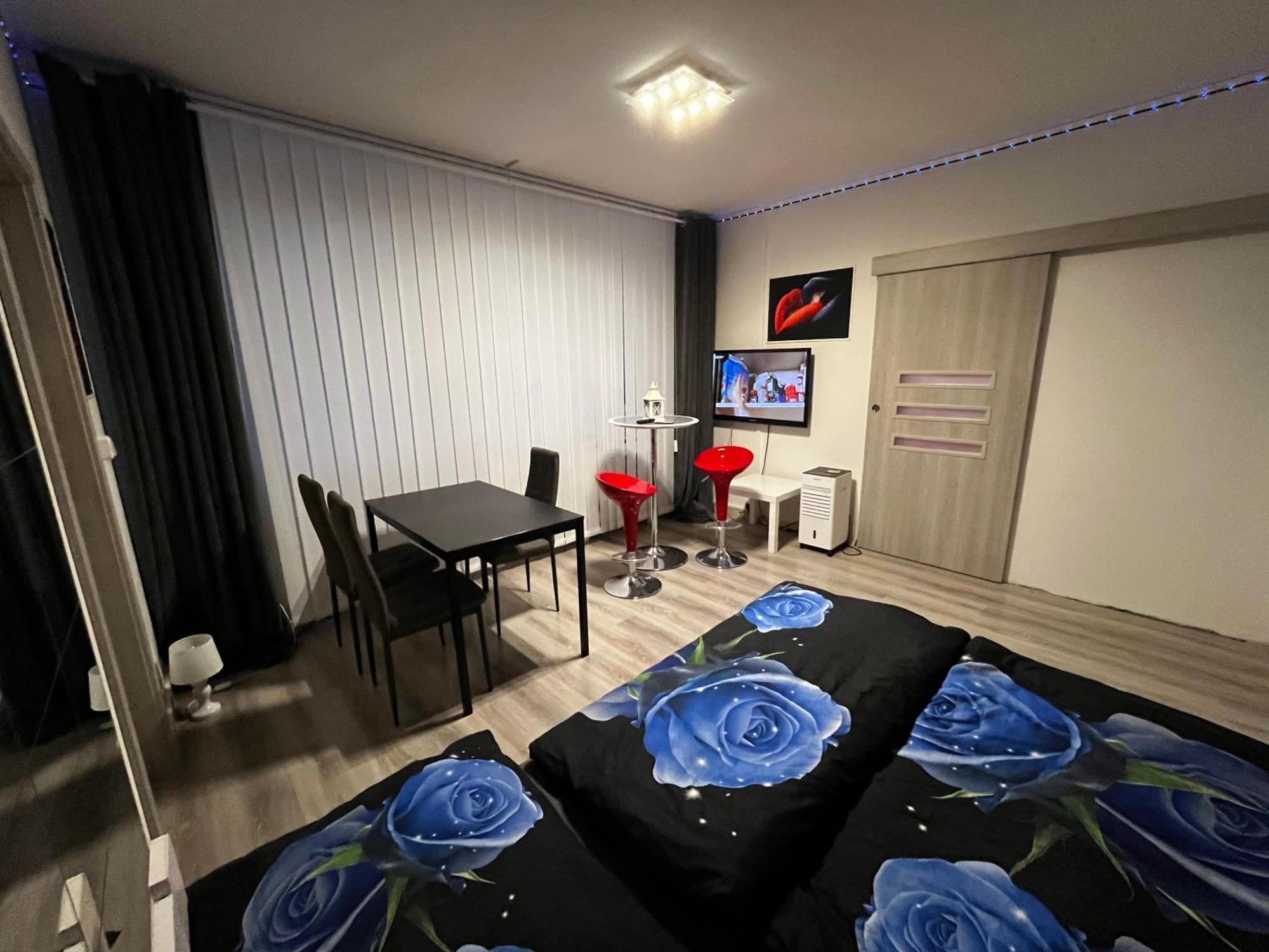Monfas Apartment Barrandov Прага Екстериор снимка